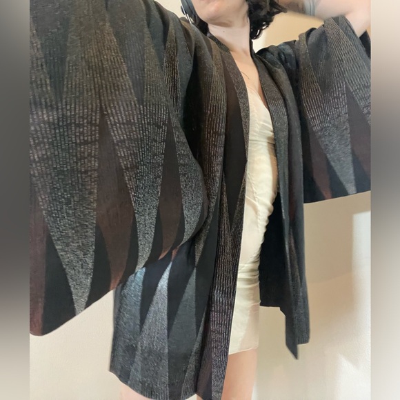 Shimmering wavelengths metallic light frequencies Haori Kimono over coat jacket - Picture 10 of 16